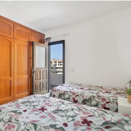 Ocean Breeze Penthouse Floritas Apartament *