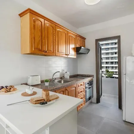 Ocean Breeze Penthouse Floritas Appartamento *